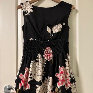 Jessica Simpson Cocktail Dress (size 4)